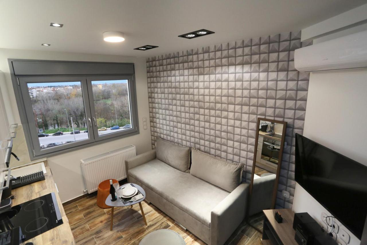 La Larissa Luxury Apartments Dafne Екстериор снимка