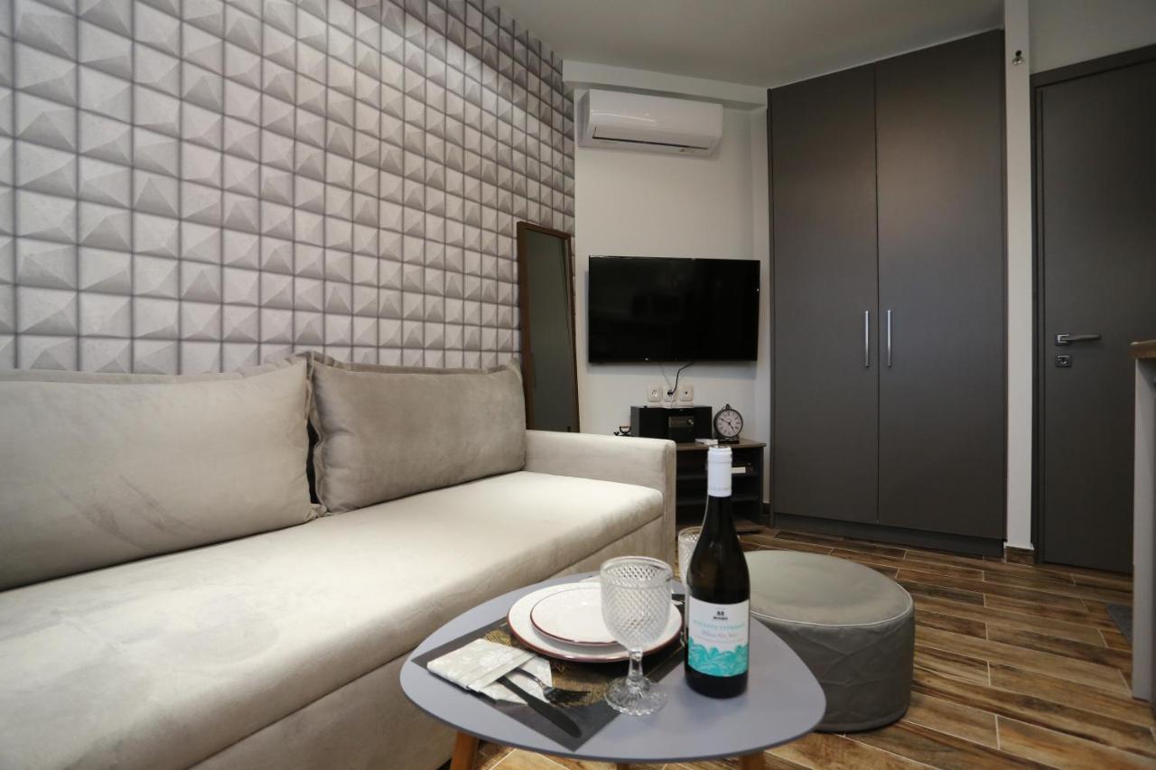 La Larissa Luxury Apartments Dafne Екстериор снимка